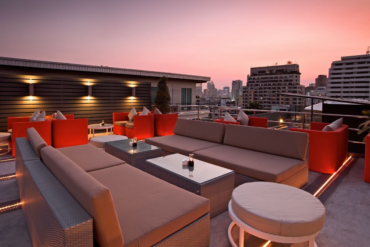 16 Must-Visit Rooftop Bars In Dallas