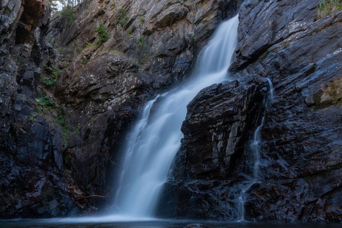 12 Amazing Waterfalls In Colorado To Visit Today