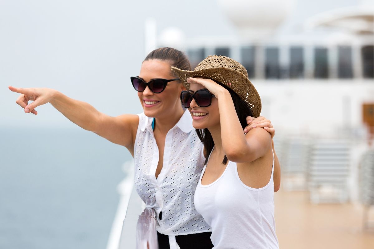 What To Wear On Cruise: Cruise Vacation Attire
